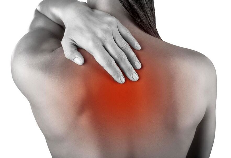pain between shoulder blades with osteochondrosis of the chest